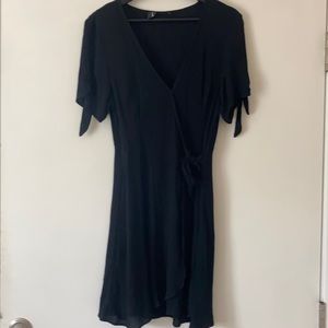 Lulus black wrap dress size S